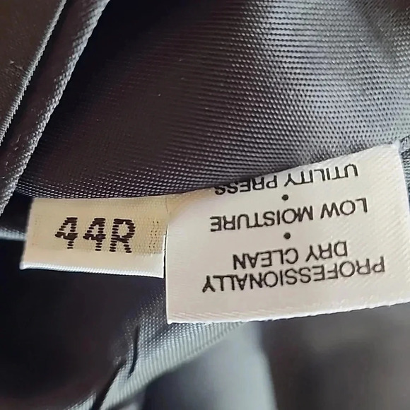 Men's Austin Reed 1-Pc Suit Jacket,  Gray, Size 44R, Pre-Owned - Picture 9 of 9